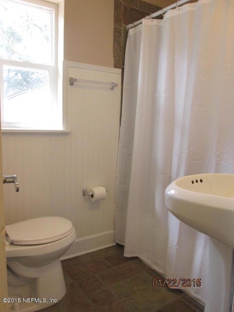 8948 Ricardo Ln, Jacksonville, FL 32216 - photo 7