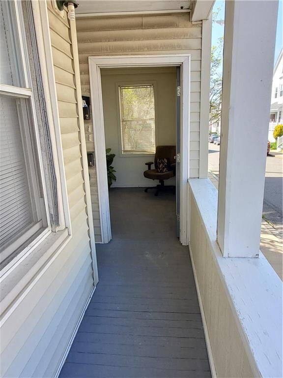 28 Newport Ave unit 1, Newport, RI 02840 - photo 4