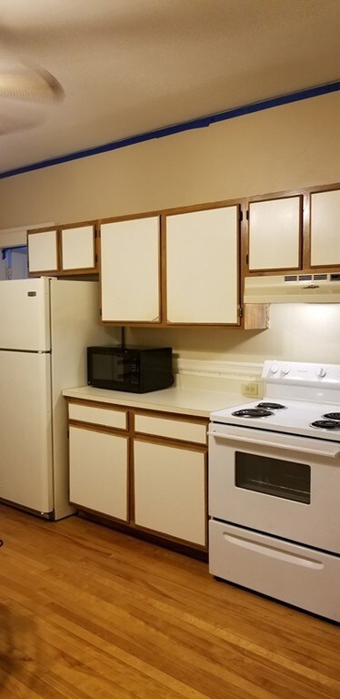 17 N Woodford St unit 1, Worcester, MA 01604 - photo 5