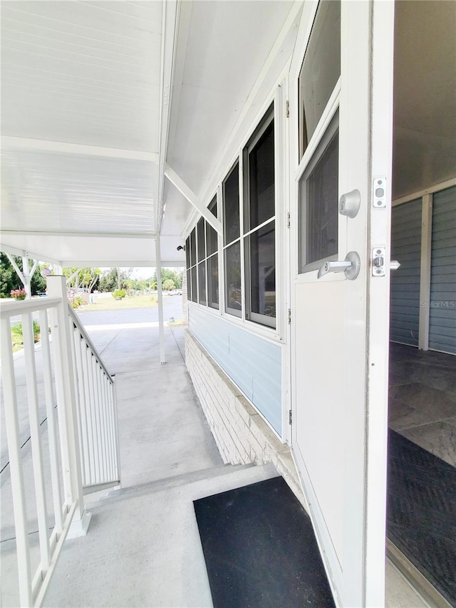 Lanai Entry