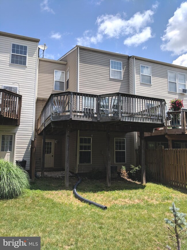 9813 Bayline Cir, Owings Mills, MD 21117 - photo 5