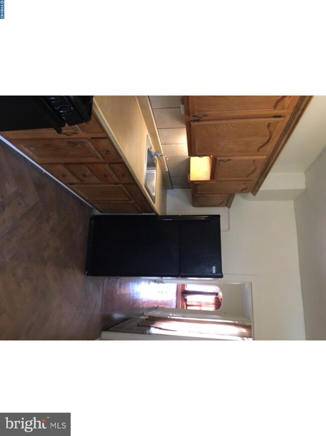 1239 Buttonwood St, Reading, PA 19604 - photo 5