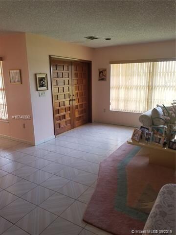 5131 SW 186th Ave, Southwest Ranches, FL 33332 - photo 4