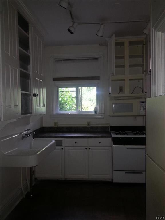 129 N 10th St, Allentown, PA 18102 - photo 5