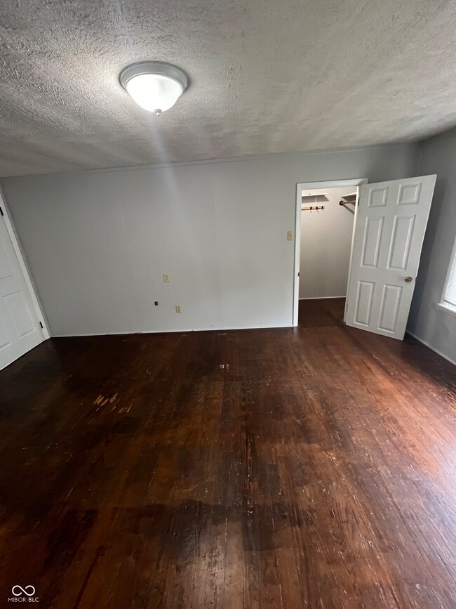 309 2nd St, Covington, IN 47932 - photo 7