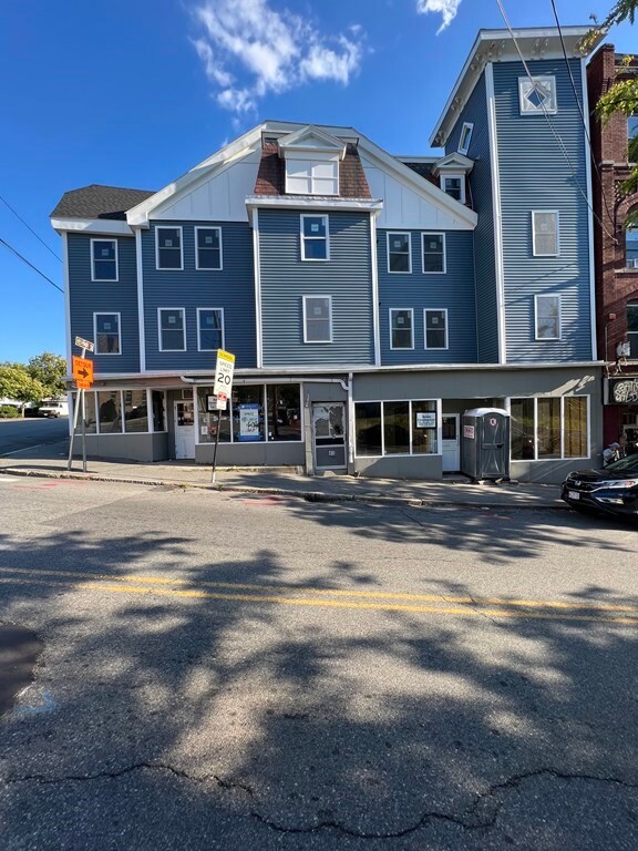 189 E Merrimack St unit 1, Lowell, MA 01852 - photo 7