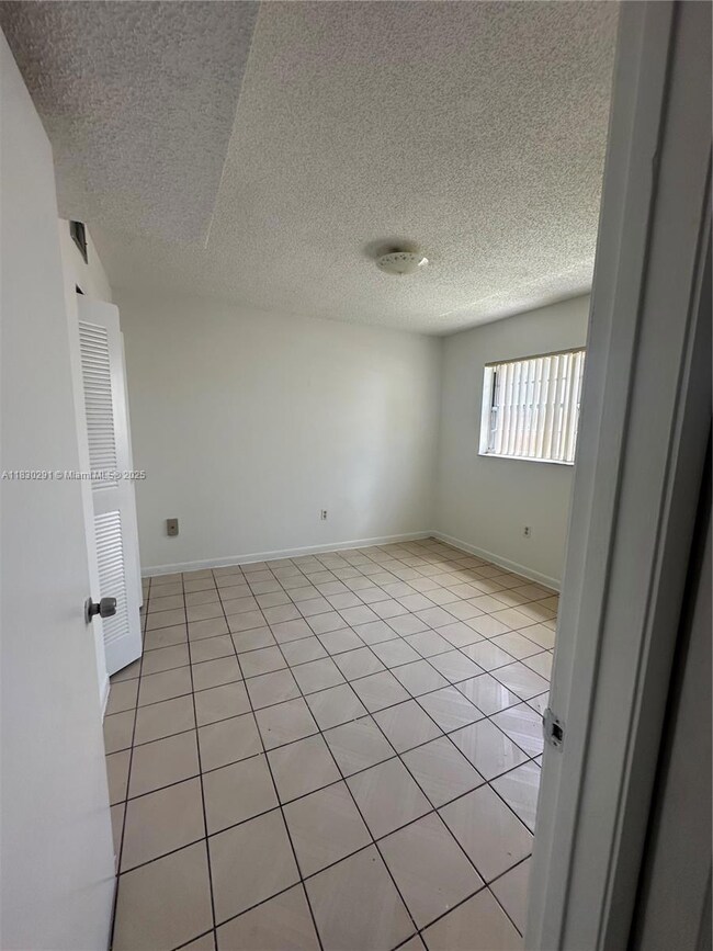 120 W 9th St unit 102, Hialeah, FL 33010 - photo 5