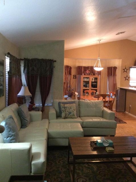 680 N Aspen Dr, Chandler, AZ 85226 - photo 2