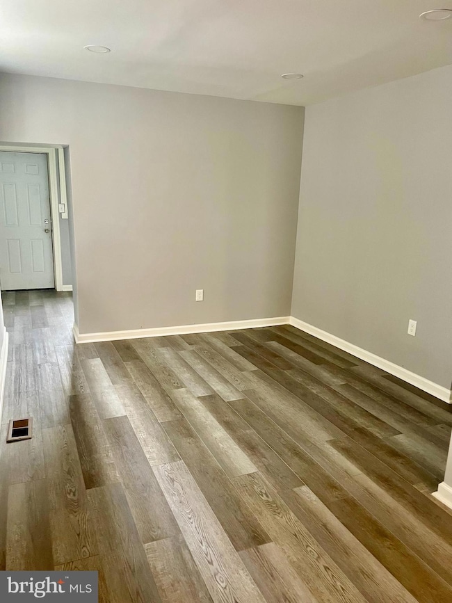 924 Maple Terrace, Darby, PA 19023 - photo 4