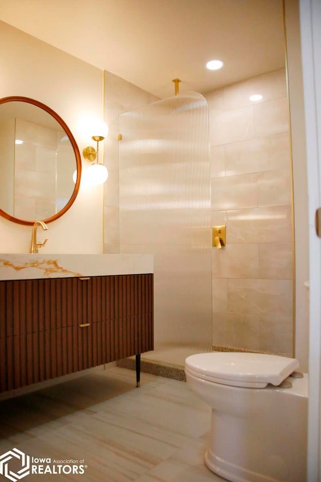 51 E Broadway Ave unit 203, Fairfield, IA 52556 - photo 7