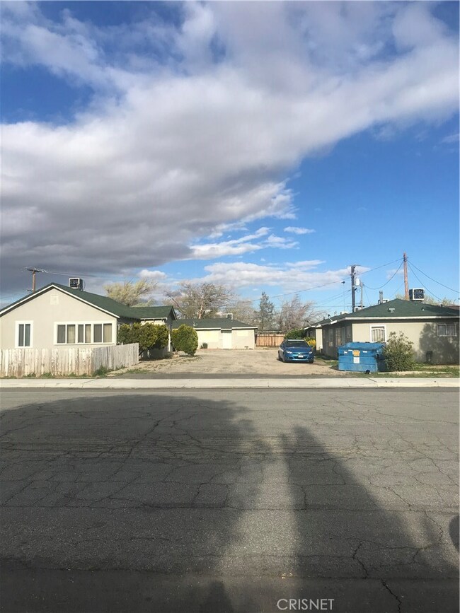 15942 M St, Mojave, CA 93501 - photo 4