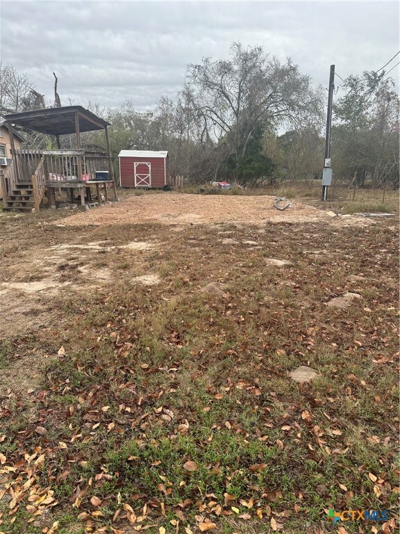 1113 W Church St, Cuero, TX 77954 - photo 3