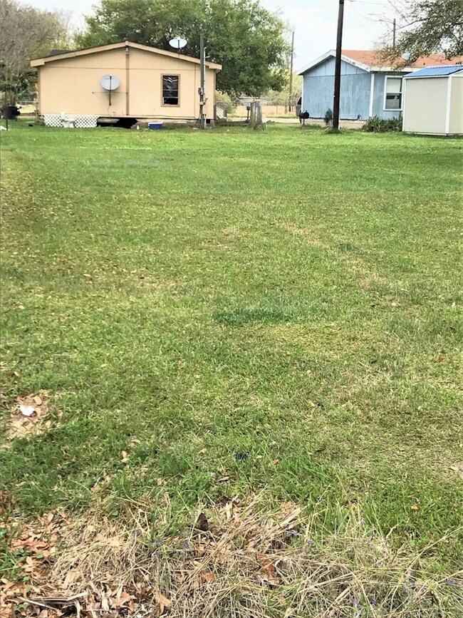 Lot 18 Sissy Ln, Bay City, TX 77414 - photo 5