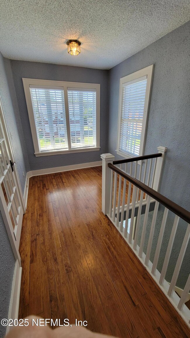 1515 Donald St unit UPSTAIRS, Jacksonville, FL 32205 - photo 7