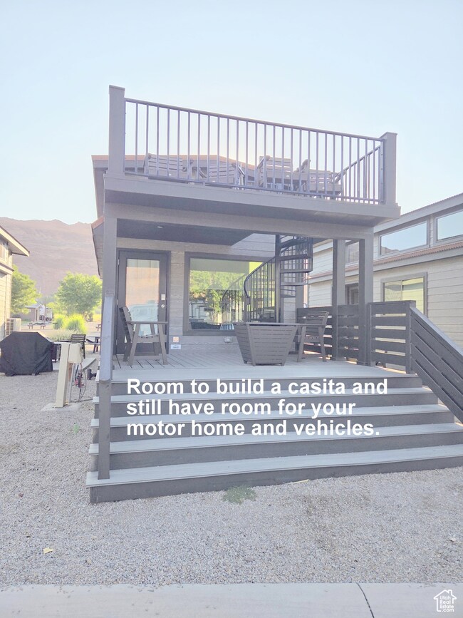 Room to build a casita and still have room for your motor home and vehicles.
