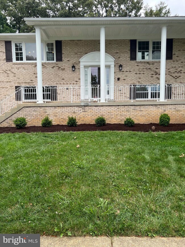 7022 Tarquin Ave, Temple Hills, MD 20748 - photo 3