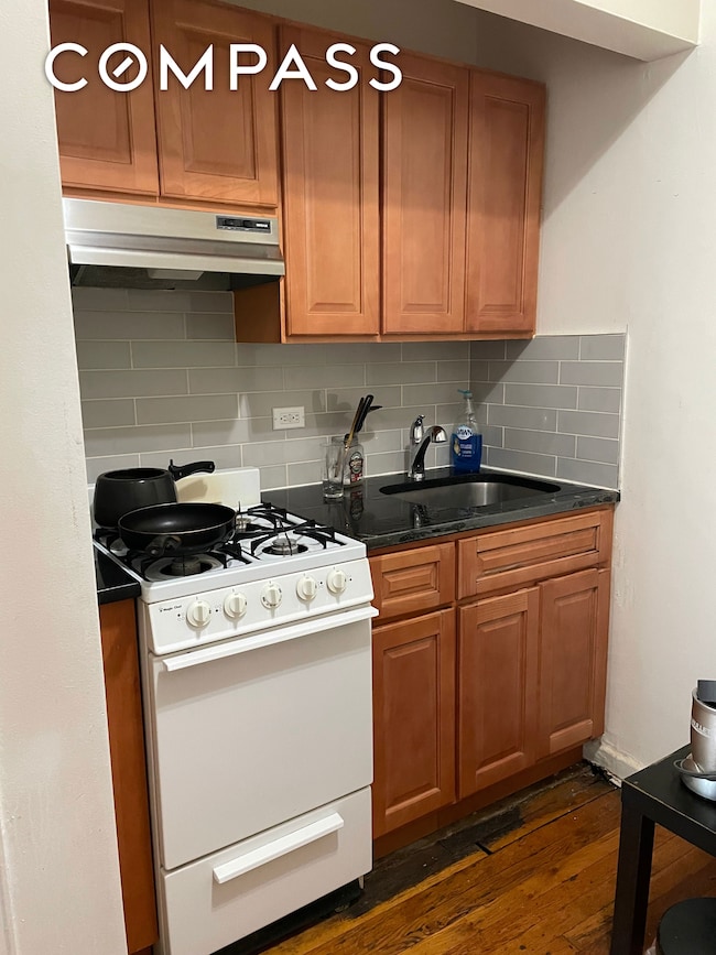 417 E 78th St unit 3A, New York, NY 10075 - photo 3