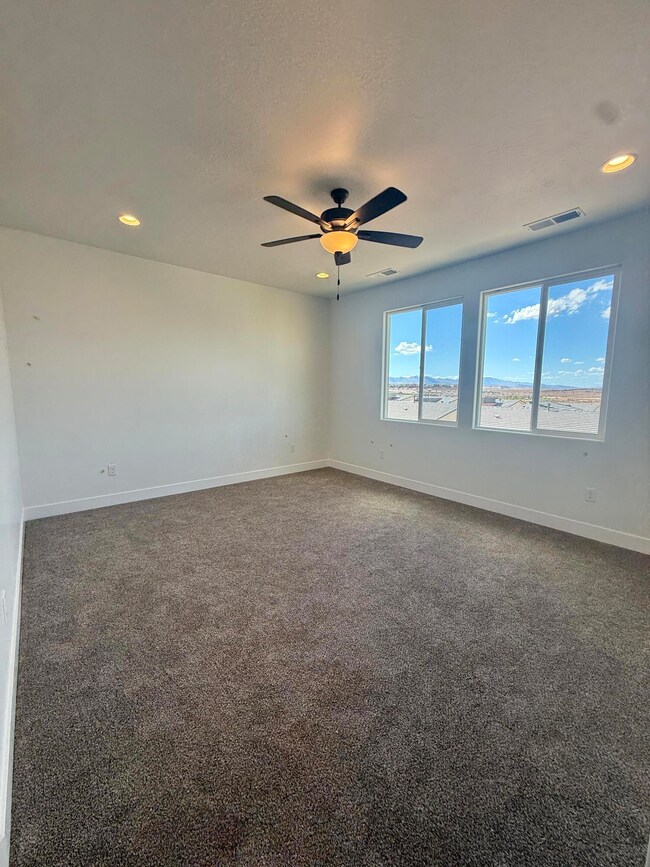 Upstairs Primary Bedroom
