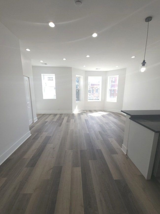 3626 W Grenshaw St, Chicago, IL 60624 - photo 7