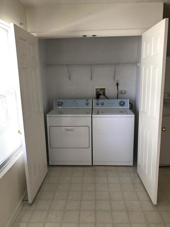 7901 Grand Cascade Dr unit 7203, Louisville, KY 40228 - photo 7