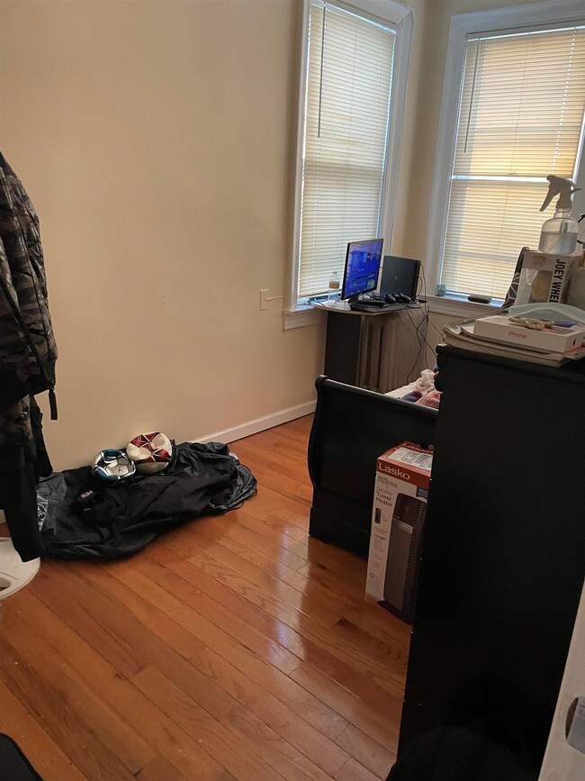 75 Audubon Ave unit 2, Jersey City, NJ 07305 - photo 2