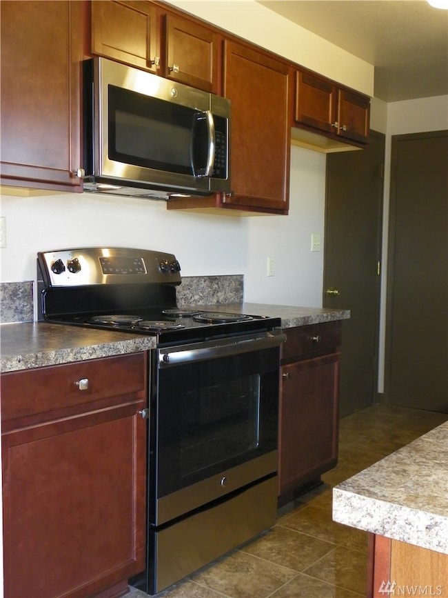 8812 Burnett Rd SE unit A & B, Yelm, WA 98597 - photo 7