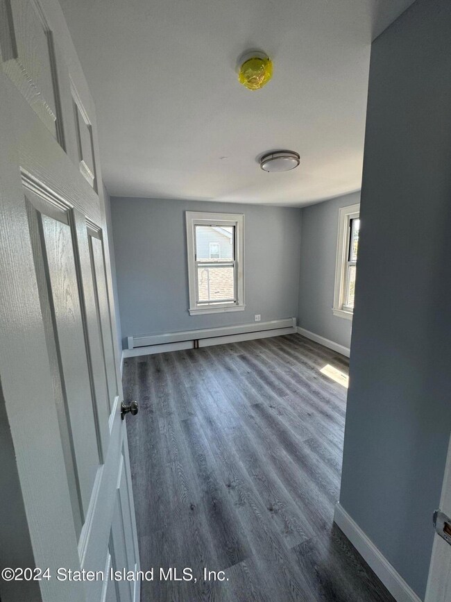 56 Florence St unit 2, Staten Island, NY 10308 - photo 6