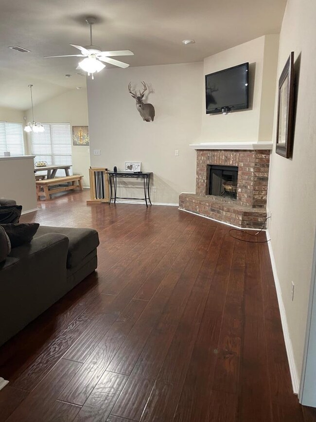 403 E 98th St, Odessa, TX 79765 - photo 2