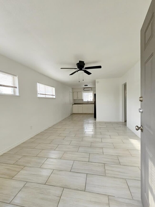 3825 Mount Pleasant St, Houston, TX 77021 - photo 2