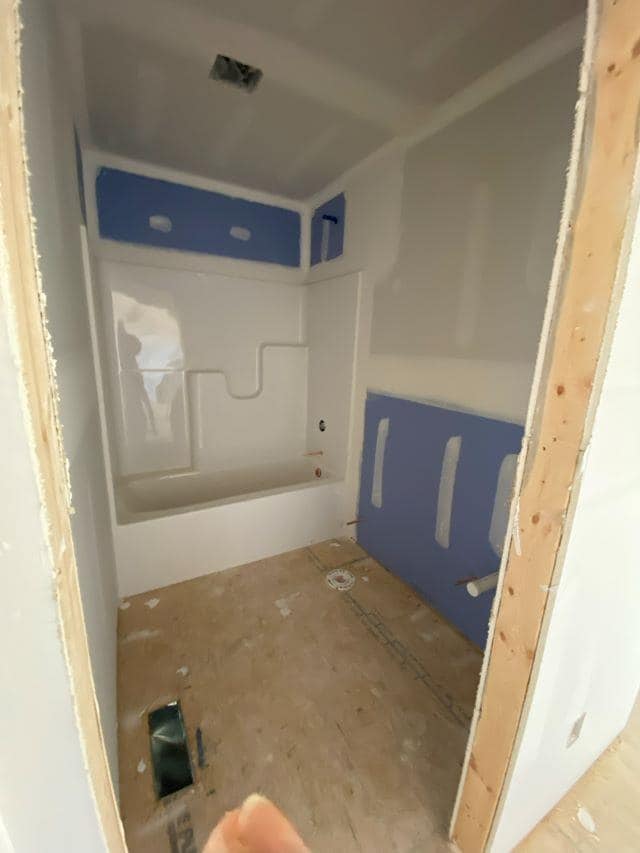 303 Bent Creek Dr, Smiths Grove, KY 42171 - photo 5