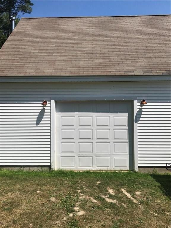 Side bay for the workshop on the...