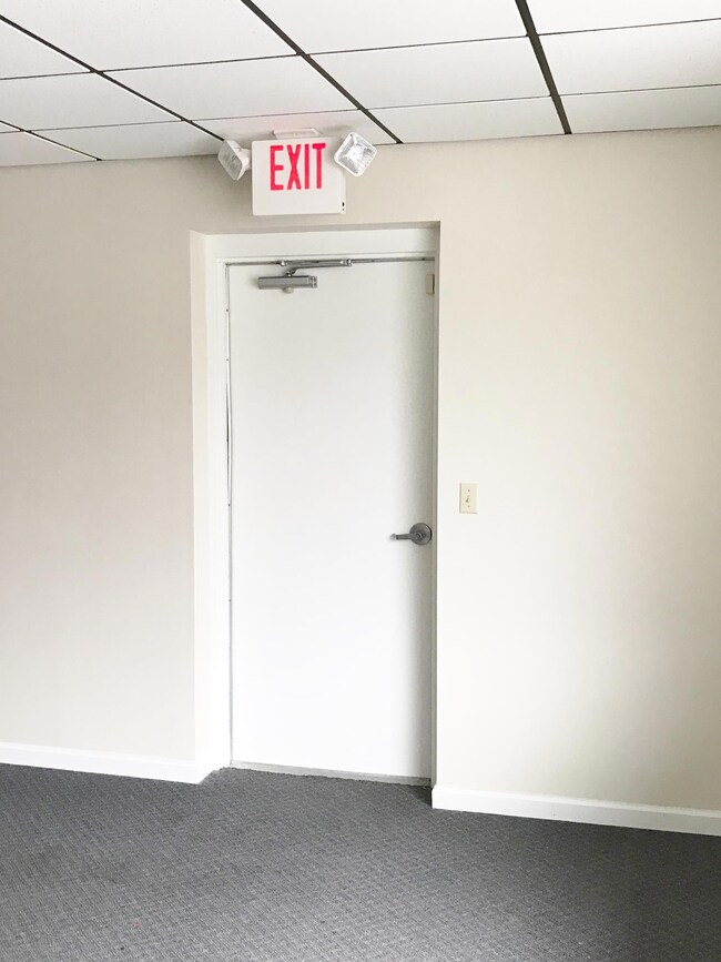 701 Henslee Dr, Dickson, TN 37055 - photo 4