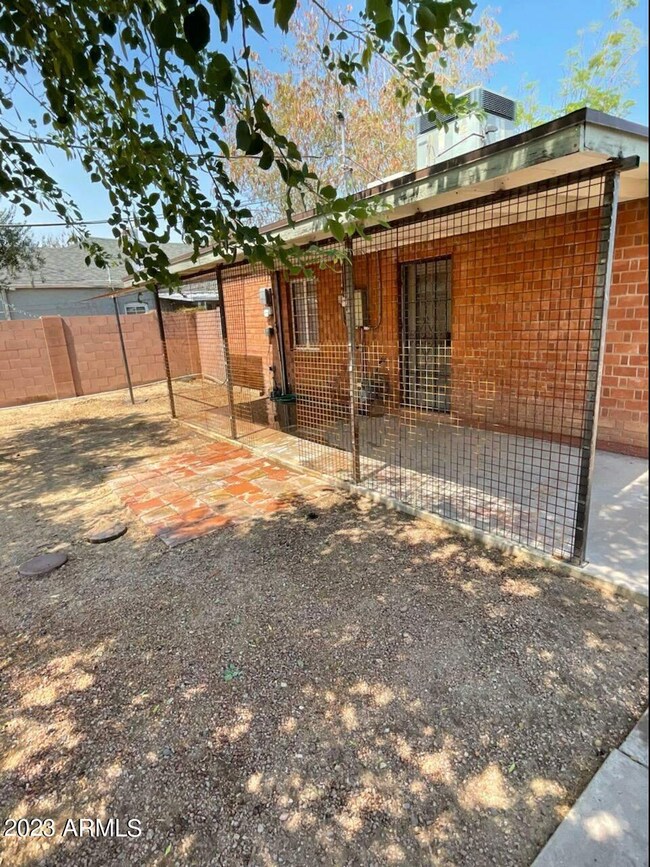 2518 N Richland St, Phoenix, AZ 85006 - photo 7