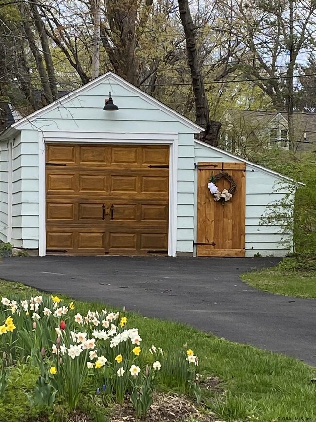 2017 Nott St, Schenectady, NY 12309 - photo 6