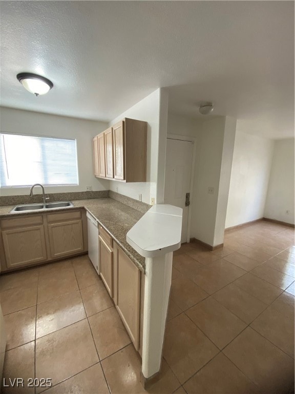 4404 W W Lake Mead Blvd unit 102, Las Vegas, NV 89108 - photo 5