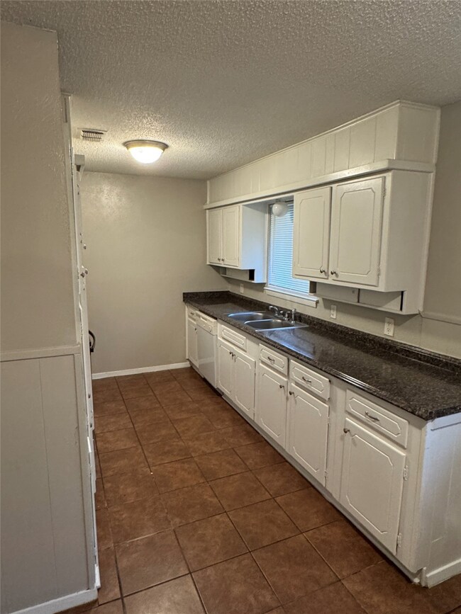 5408 Greenwood Way, North Richland Hills, TX 76180 - photo 7