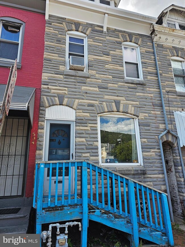 606 N 12th St, Reading, PA 19604 - photo 2
