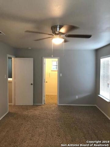 10631 S Shaenridge, San Antonio, TX 78254 - photo 6