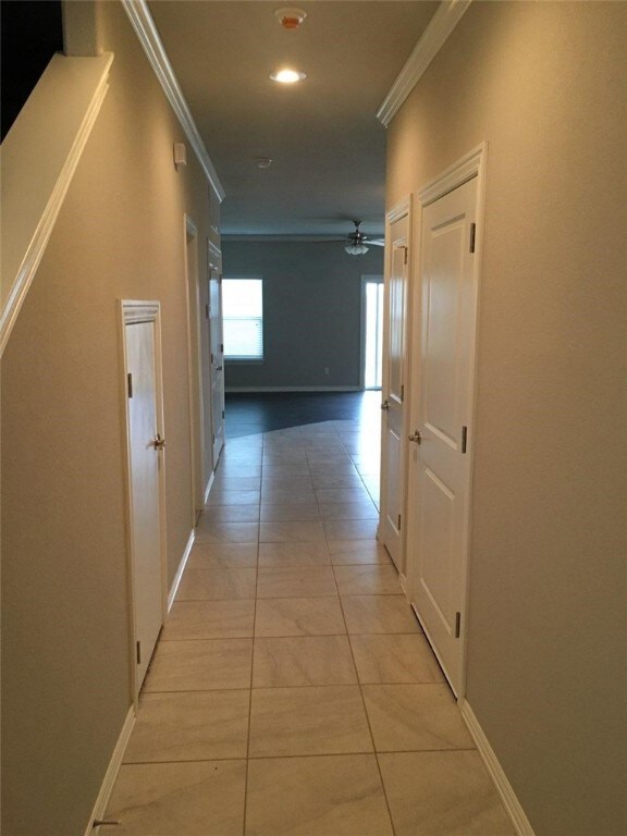 2725 W Kilimanjaro Way, Rogers, AR 72758 - photo 2