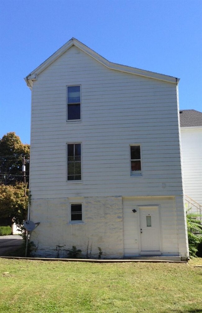 321 N Broadway St unit 6, Georgetown, KY 40324 - photo 2