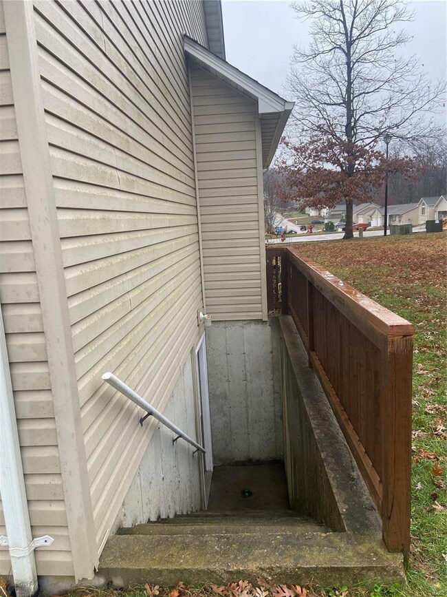 1867 Black Oak Dr, Farmington, MO 63640 - photo 3