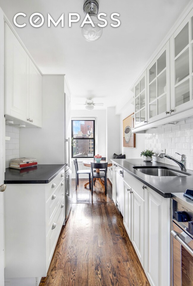205 E 78th St unit 9F, New York, NY 10075 - photo 4
