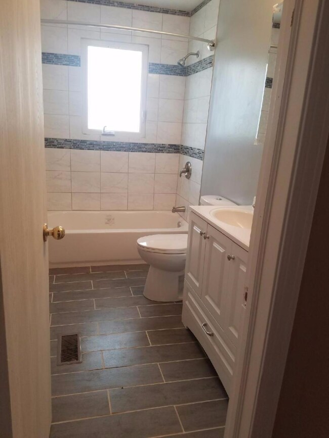 4417 Arbutus Ln, East Chicago, IN 46312 - photo 7