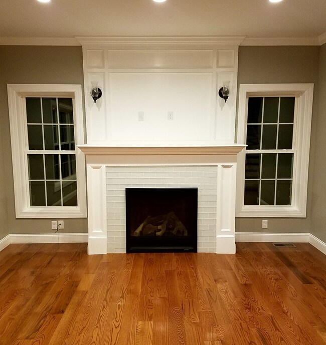 463 Russells Mills Rd, Dartmouth, MA 02748 - photo 7