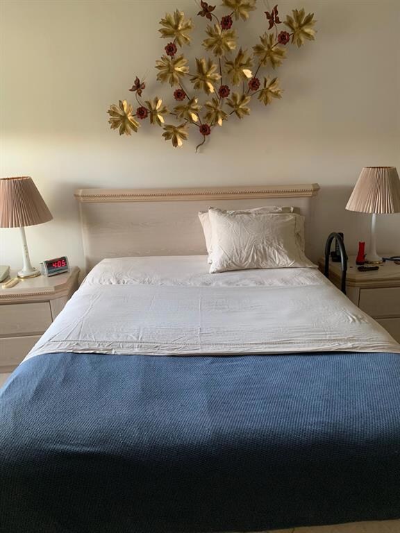 MASTER VAULTED BEDROOM