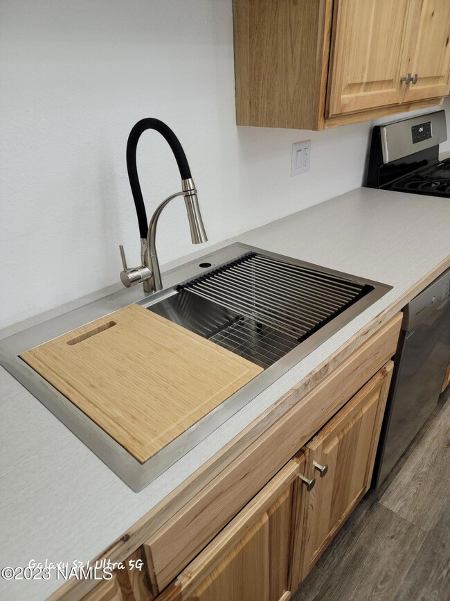 New sink and faucet
