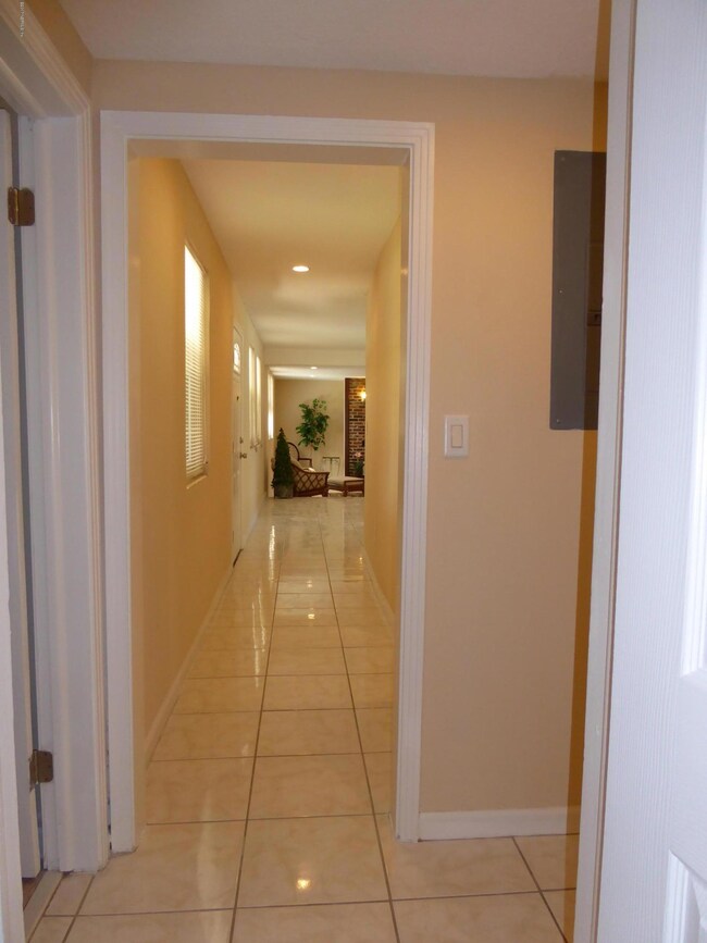 7111 Altama Rd, Jacksonville, FL 32216 - photo 6