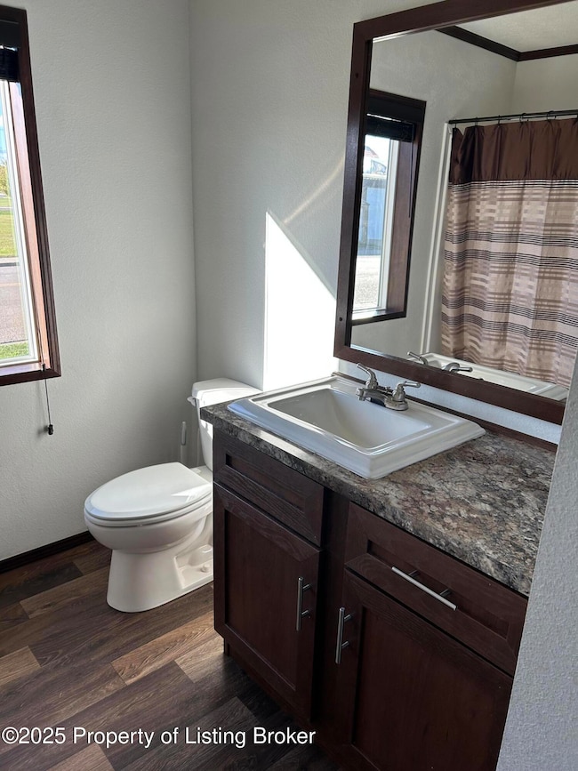 53 Central Ave N, Dunn Center, ND 58626 - photo 7