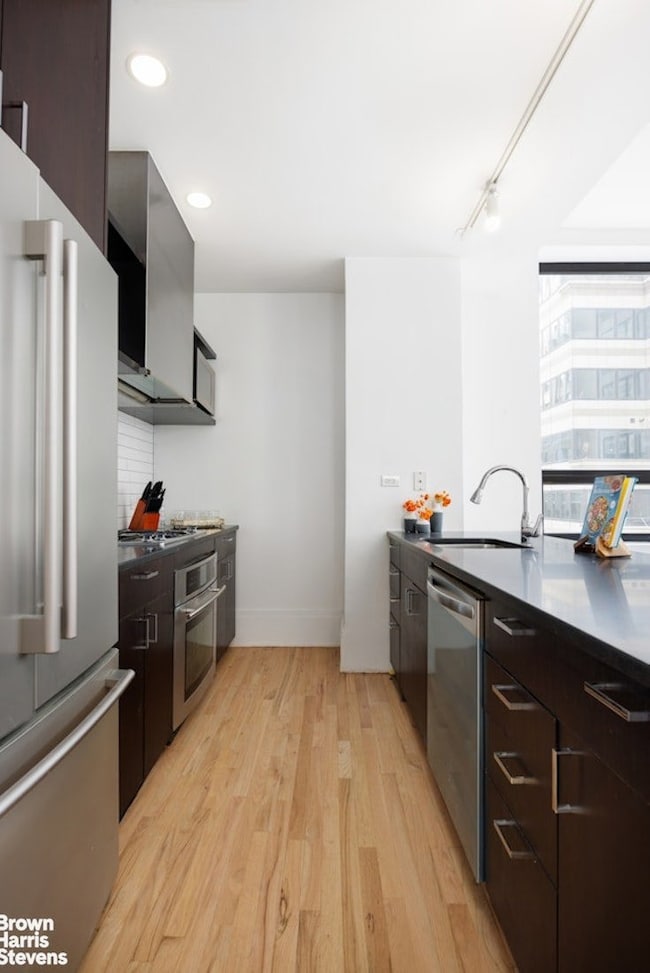 50 Pine St unit PH 12S, New York, NY 10005 - photo 3