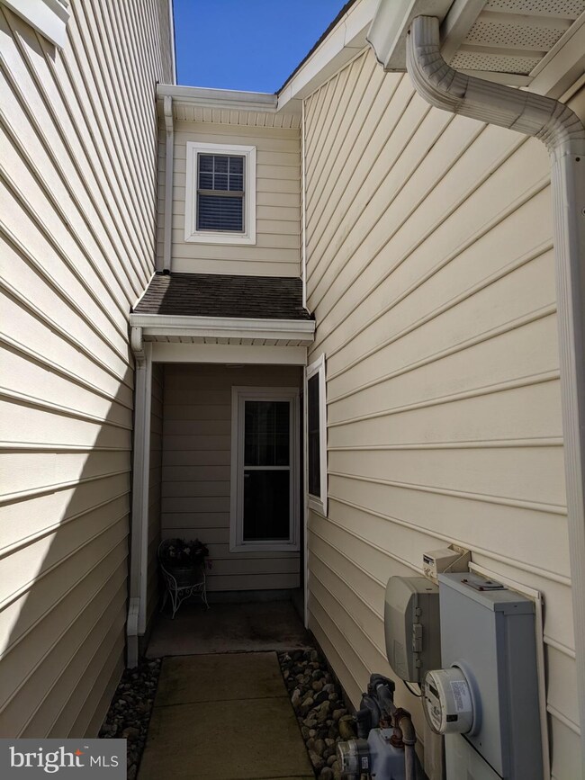 26 Grandview Dr, Warminster, PA 18974 - photo 2